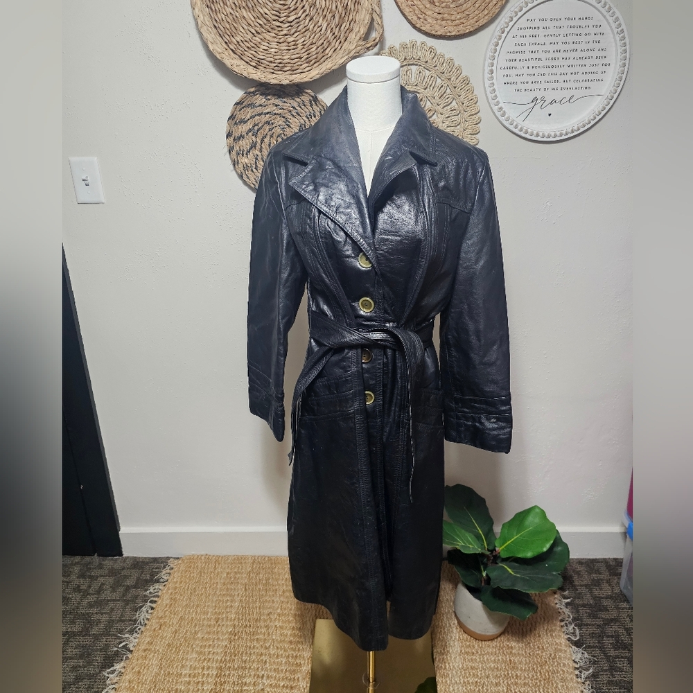 Vintage Authentic Black Leather Trench Coat Womens XL Excellent Condition